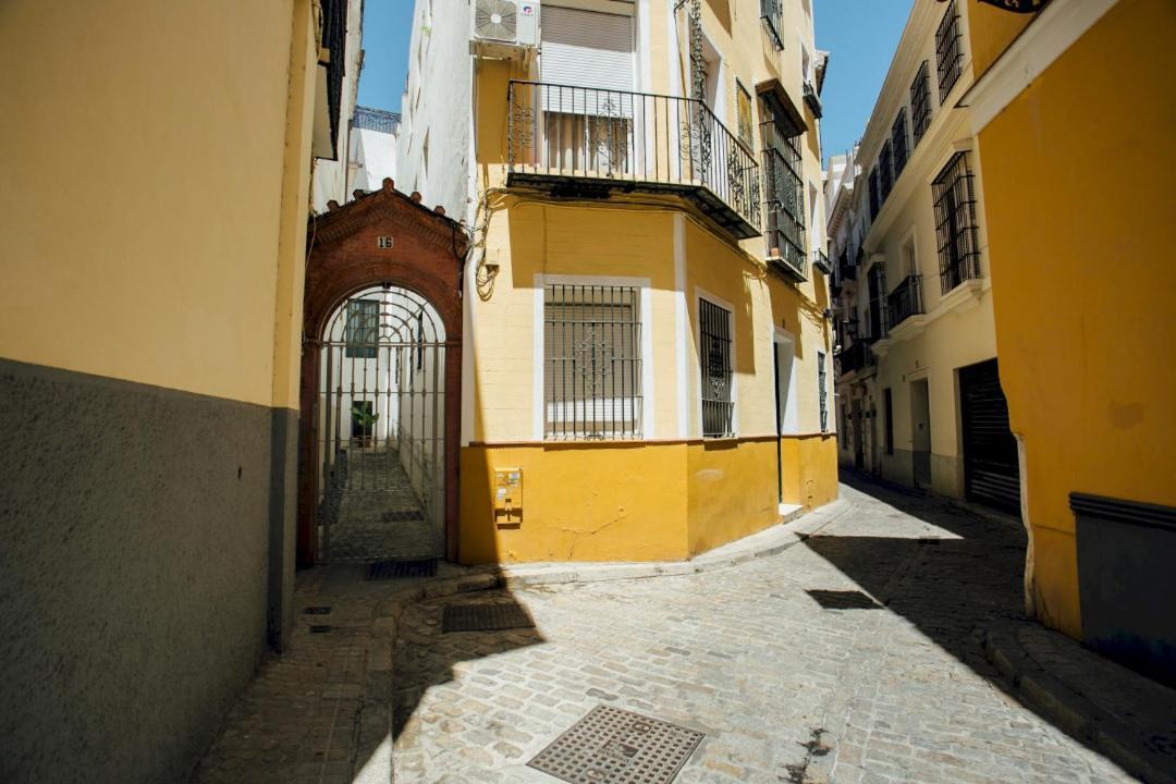 Апартаменти Attic With Terrace- 1Bd 1Bth- Corral Del Rey Севілья Екстер'єр фото