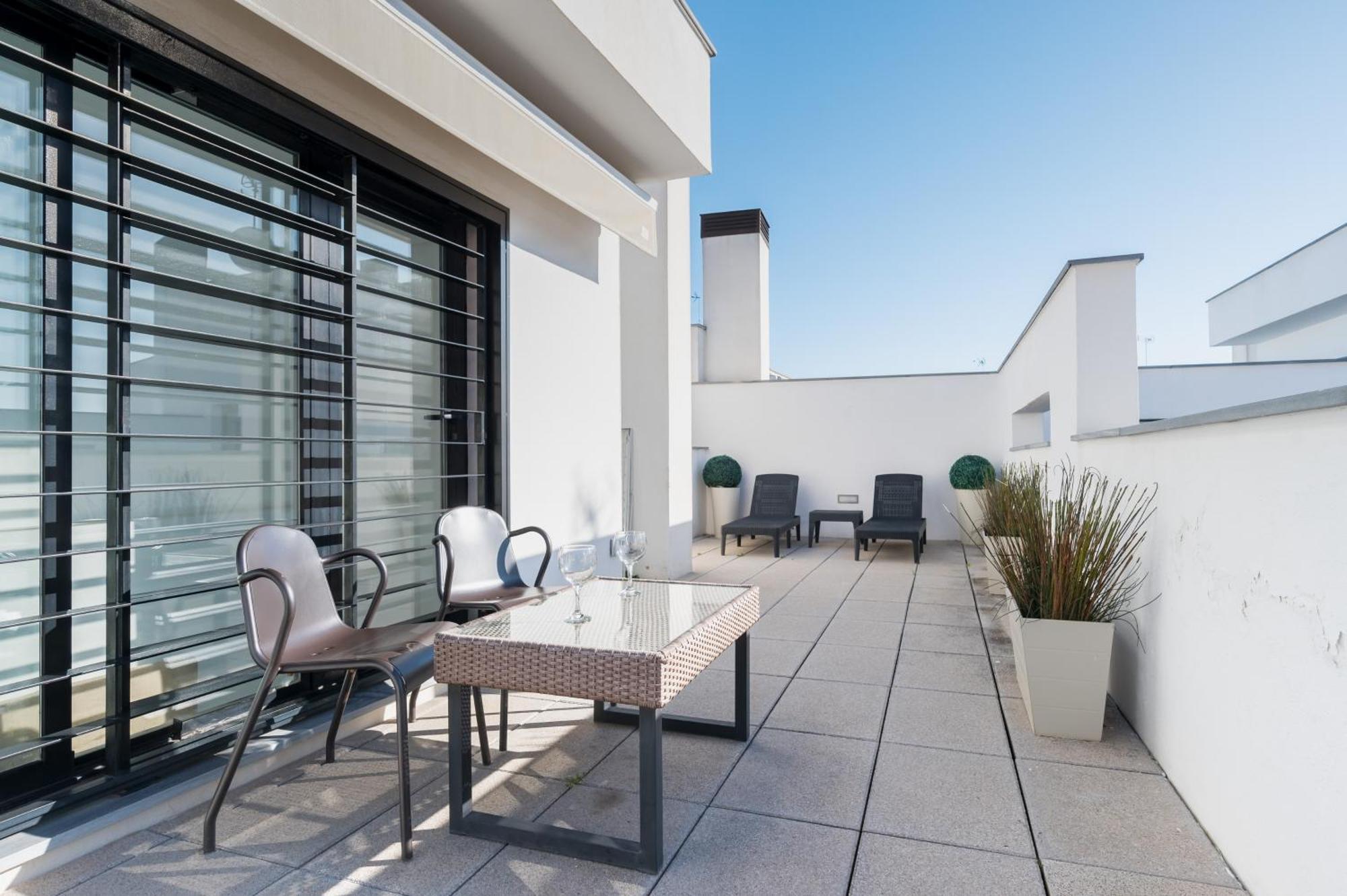 Апартаменти Attic With Terrace- 1Bd 1Bth- Corral Del Rey Севілья Екстер'єр фото